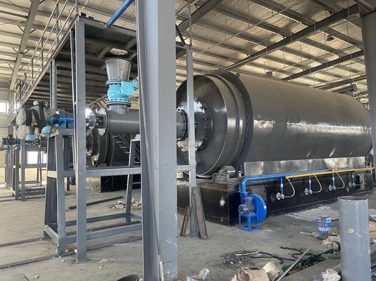 Máquina de pirólisis continua de neumáticos de plástico a aceite con reactor