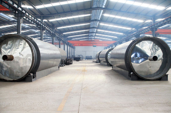 Se necesitan 300 metros cuadrados de superficie para los residuos de neumáticos y plástico para la máquina de pirólisis de aceite de combustible